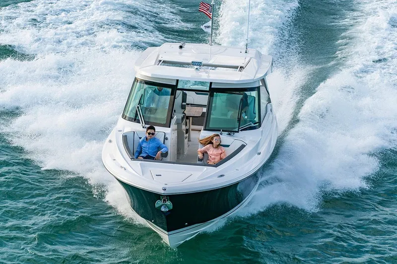 Slide: The Image of Tiara 34lx 2026 - 6