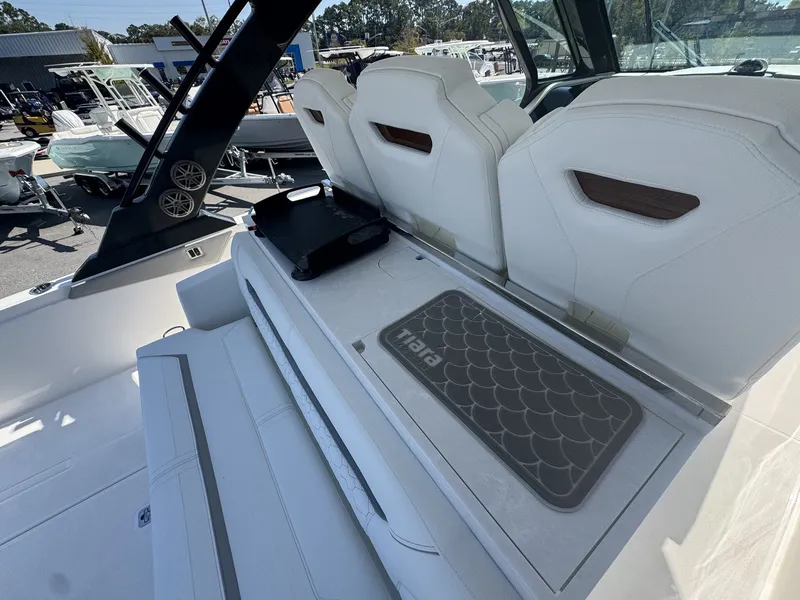 Slide: The Image of Tiara 34LS 2026 - 5