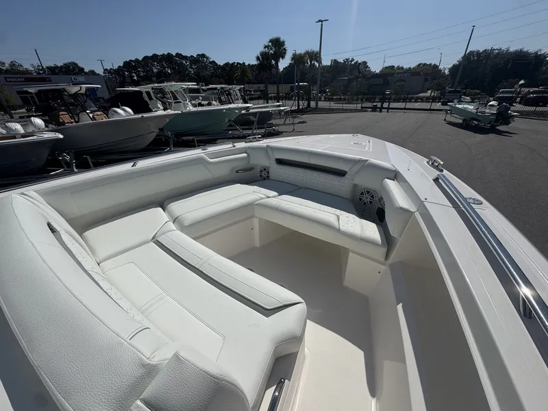 Slide: The Image of Tiara 34LS 2026 - 8