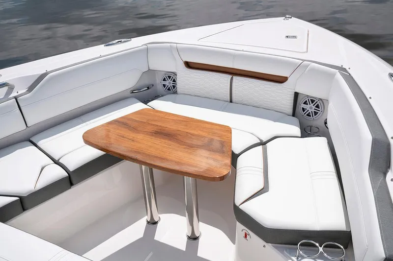 Slide: The Image of Tiara 43LS 2026 - 7