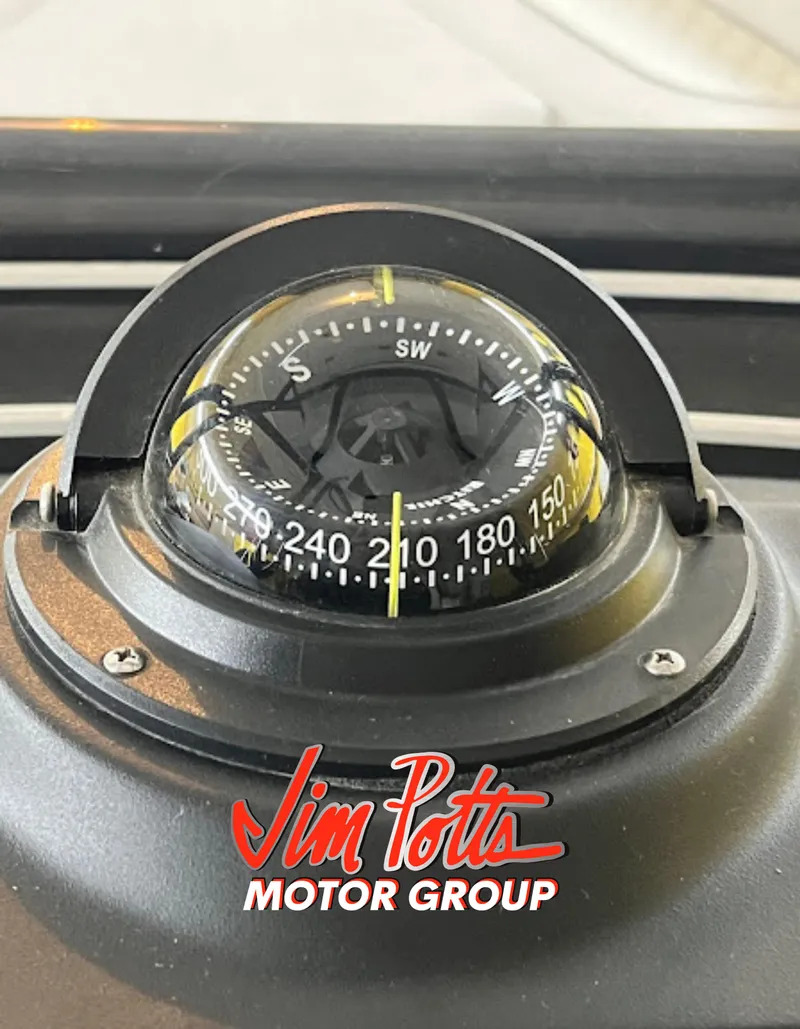 Slide: The Image of Sea Fox 268 Commander 2023 - 60