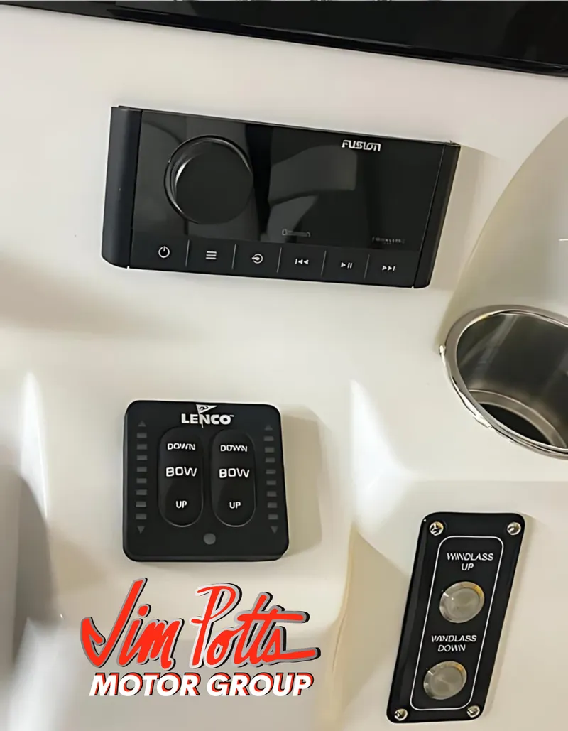 Slide: The Image of Sea Fox 268 Commander 2023 - 62