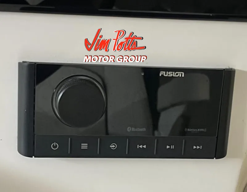 Slide: The Image of Sea Fox 268 Commander 2023 - 63