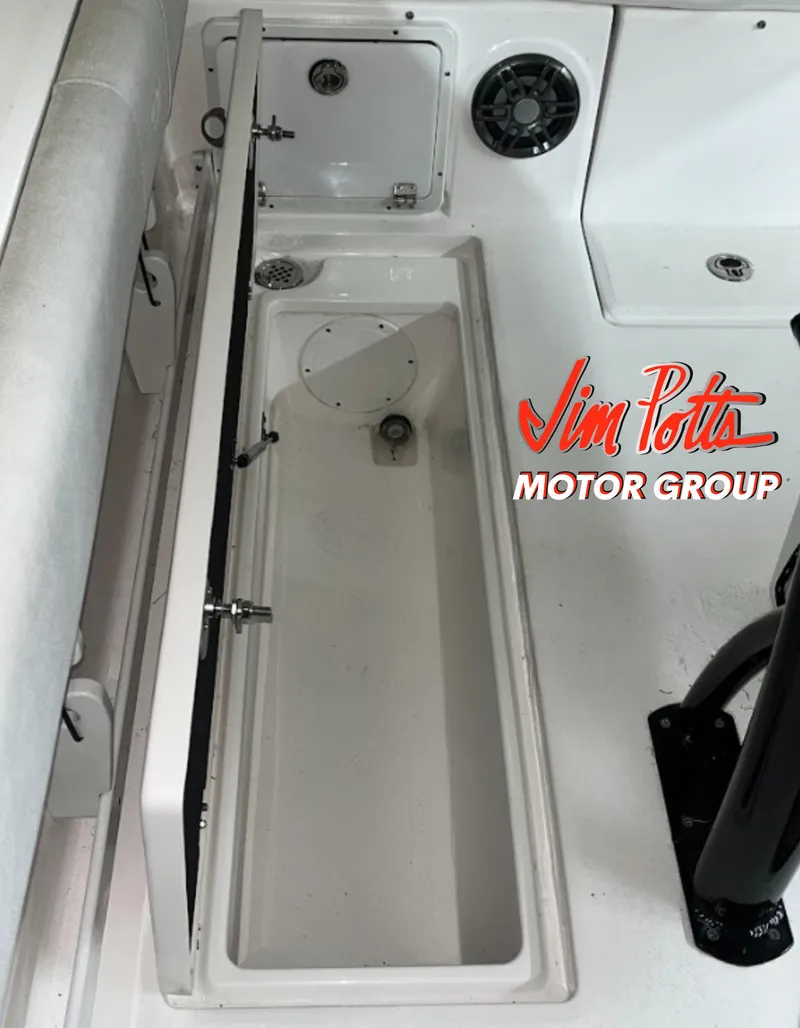 Slide: The Image of Sea Fox 268 Commander 2023 - 95