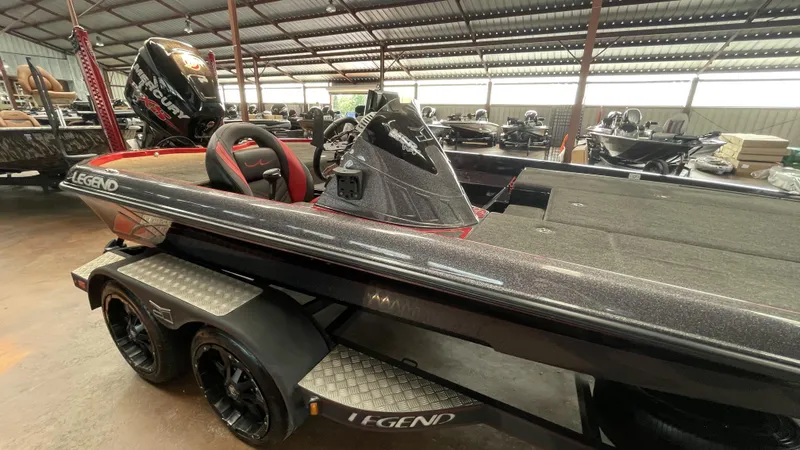 Slide: The Image of Legend V20 2015 - 11