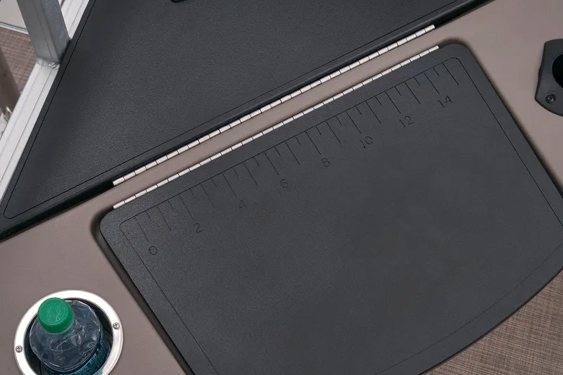 Slide: The Image of Sun Tracker SportFish 20 DLX 2023 - 35