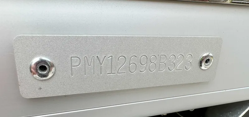 Slide: The Image of Premier 230 Sunsation RL 2023 - 16