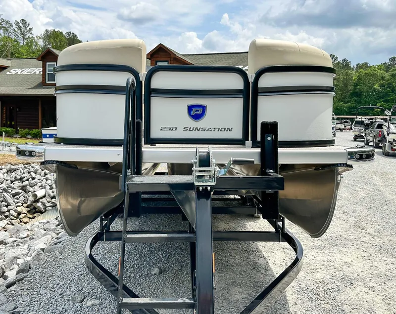 Slide: The Image of Premier 230 Sunsation RL 2023 - 3