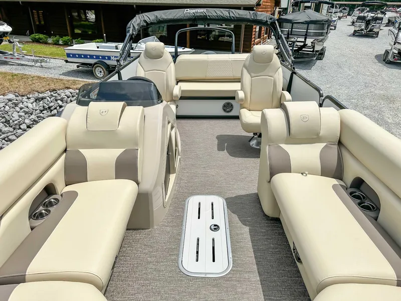 Slide: The Image of Premier 230 Sunsation RL 2023 - 7