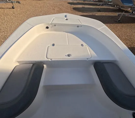 Slide: The Image of Sundance DX20 Trailer Included 2023 - 17