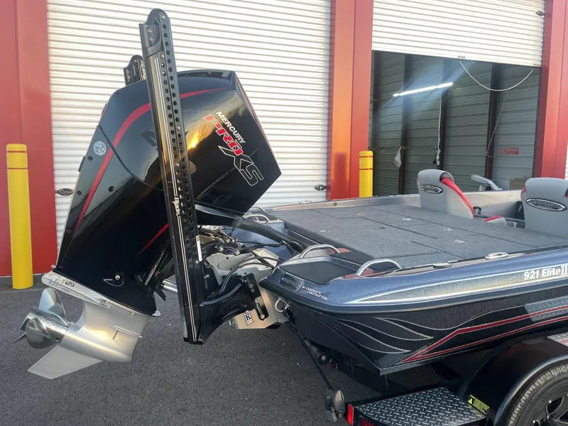 Slide: The Image of 2023 Phoenix 921 Elite II boat with Mercury Pro XS engine. - 3