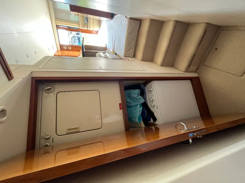 Slide: The Image of Viking 55 Convertible 1999 - 10