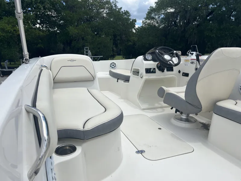 Slide: The Image of Stingray 182SC 2023 - 6