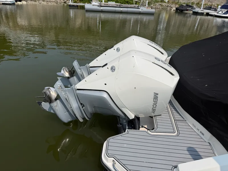 Slide: The Image of Sea Ray 310 SLX OB 2021 - 22