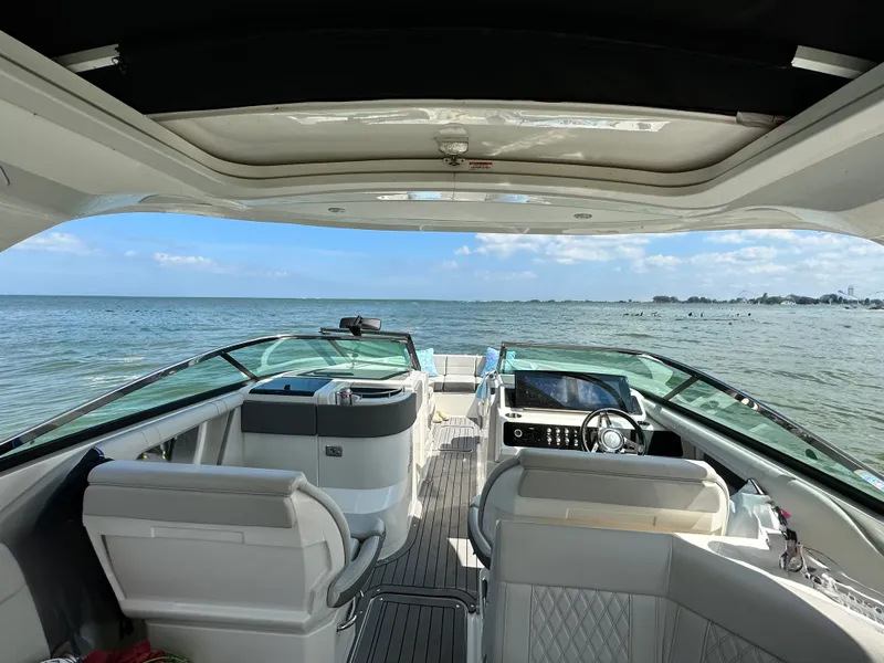 Slide: The Image of Sea Ray 310 SLX OB 2021 - 21