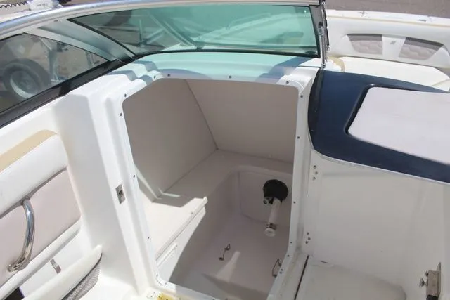 Slide: The Image of Four Winns HD 220 OB 2020 - 10