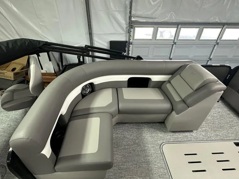 Slide: The Image of Premier 230 SunSation Angler 2025 - 8