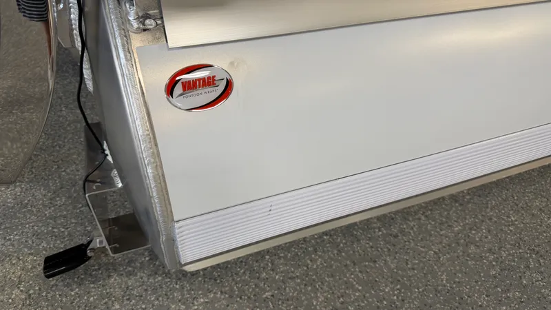 Slide: The Image of Premier 210SUNSATION 2027 - 75