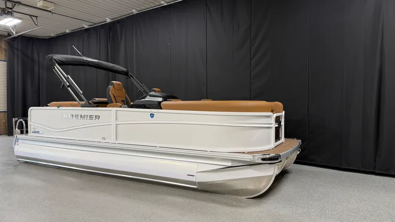 Slide: The Image of Premier 210SUNSATION 2027 - 4
