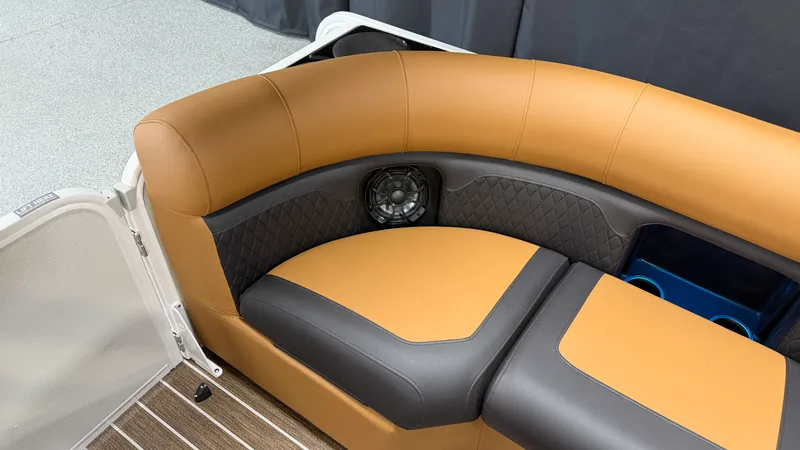 Slide: The Image of Premier 210SUNSATION 2027 - 64