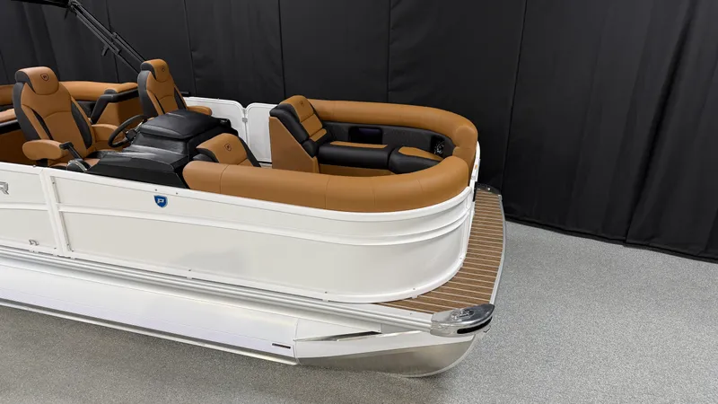 Slide: The Image of Premier 210SUNSATION 2027 - 7