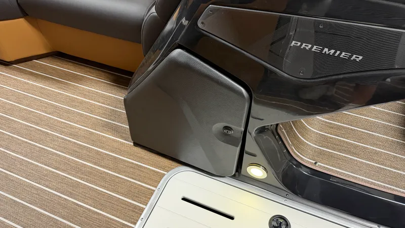 Slide: The Image of Premier 210SUNSATION 2027 - 33