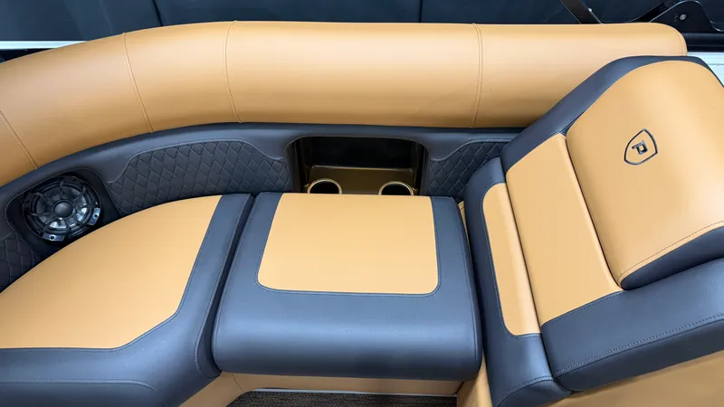 Slide: The Image of Premier 210SUNSATION 2027 - 61