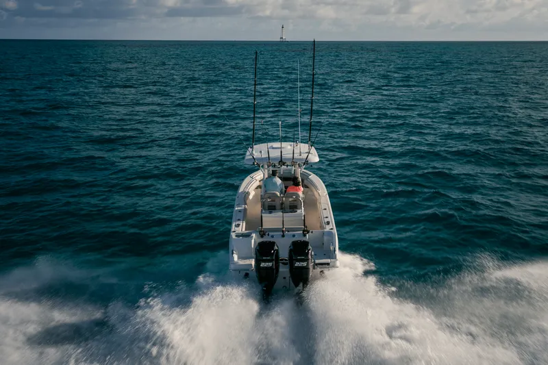 Slide: The Image of Boston Whaler 250 Outrage 2027 - 47