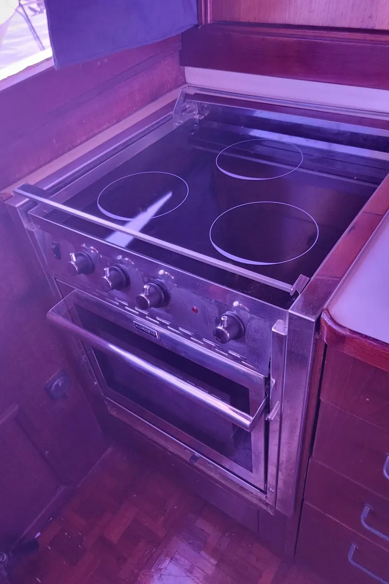 Slide: The Image of New Force 10 Stove and Oven (2021) - 25