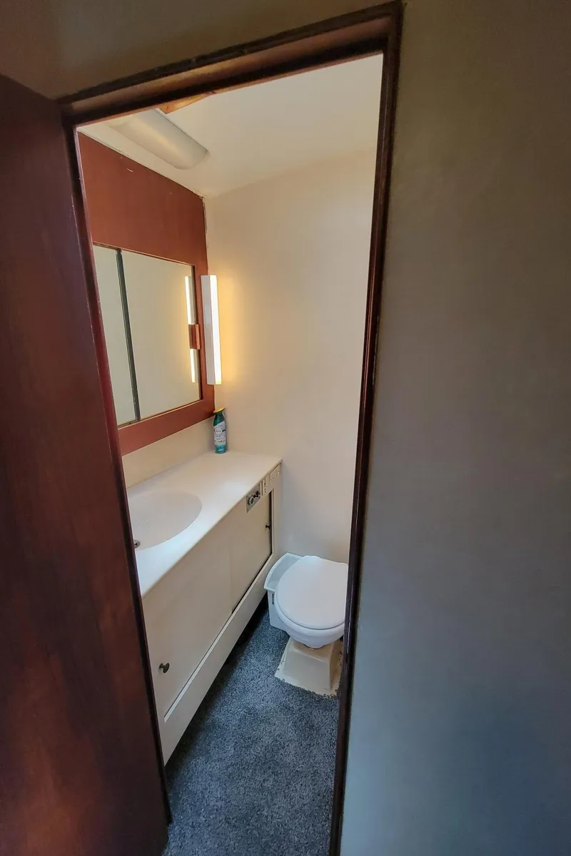 Slide: The Image of Guest Head & Shower - 39