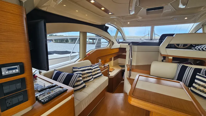Slide: The Image of Azimut 45 FLY 2014 - 19