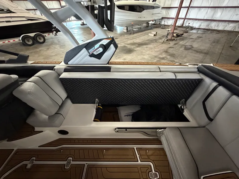 Slide: The Image of Nautique Super Air Nautique G25 2020 - 23