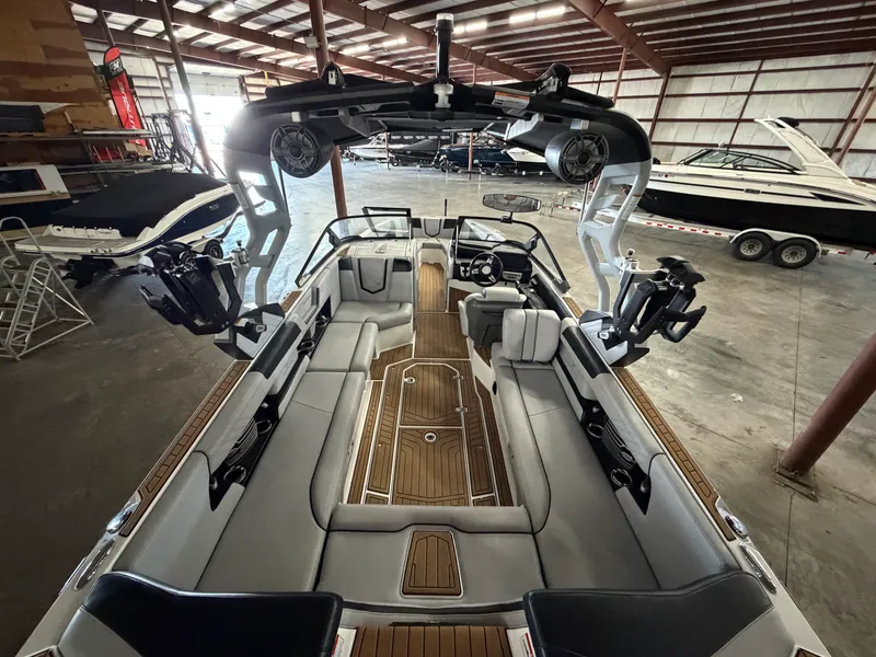 Slide: The Image of Nautique Super Air Nautique G25 2020 - 21