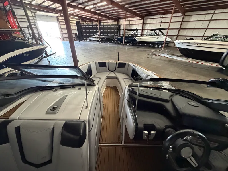 Slide: The Image of Nautique Super Air Nautique G25 2020 - 38