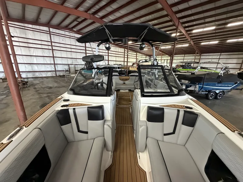 Slide: The Image of Nautique Super Air Nautique G25 2020 - 42
