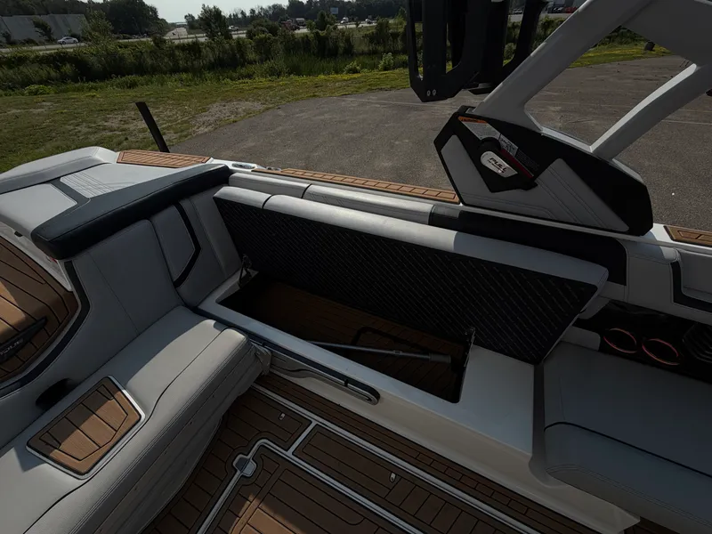 Slide: The Image of Nautique Super Air Nautique G25 2020 - 28