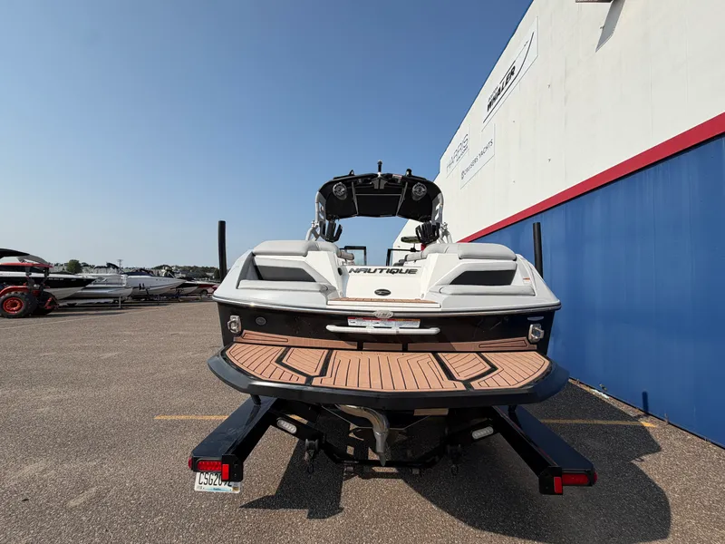 Slide: The Image of Nautique Super Air Nautique G25 2020 - 5