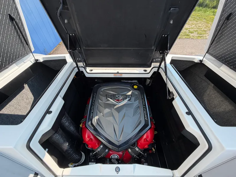 Slide: The Image of Nautique Super Air Nautique G25 2020 - 23