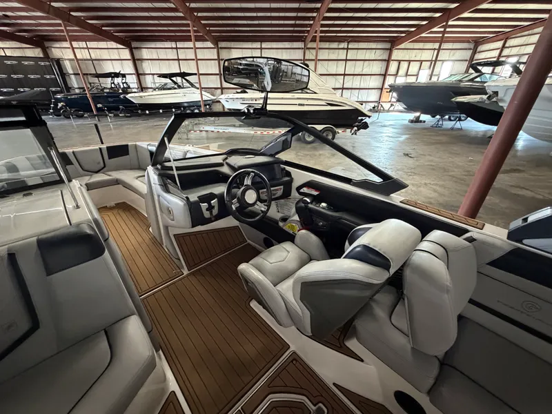 Slide: The Image of Nautique Super Air Nautique G25 2020 - 24