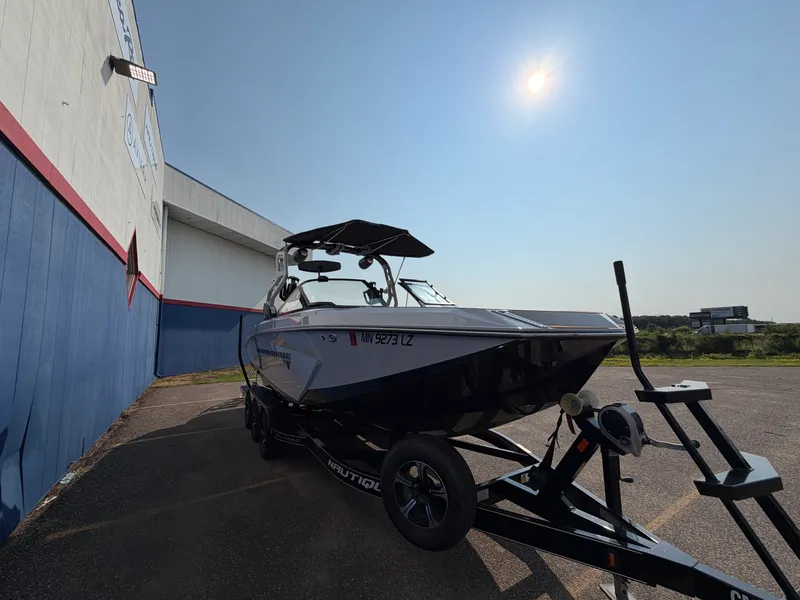 Slide: The Image of Nautique Super Air Nautique G25 2020 - 1