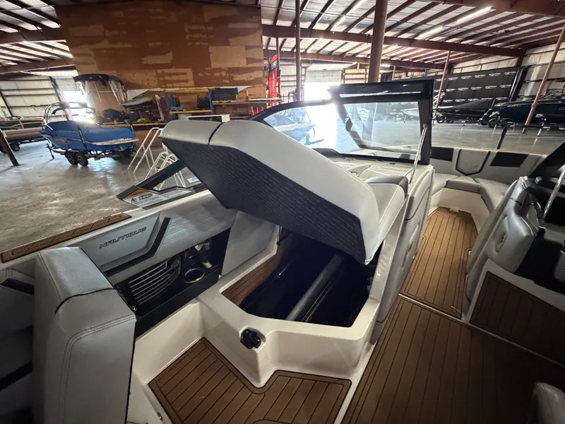 Slide: The Image of Nautique Super Air Nautique G25 2020 - 35
