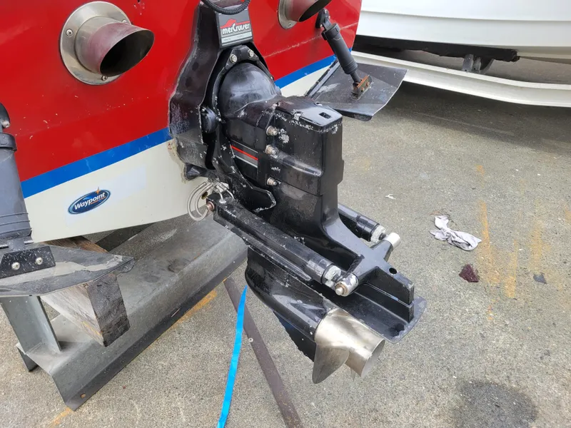 Slide: The Image of 1973 Donzi X18 boat stern drive and propeller on display. - 16