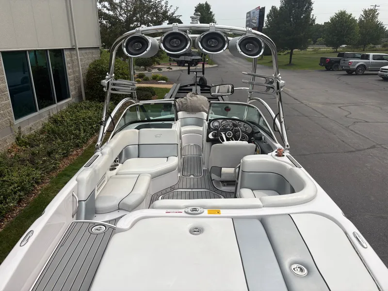 Slide: The Image of Correct Craft Air Nautique SV-211 2008 - 9