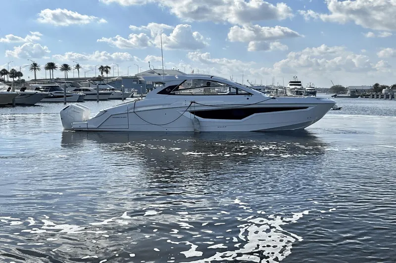 Slide: The Image of Cruisers 42 GLS Outboard 2024 - 2