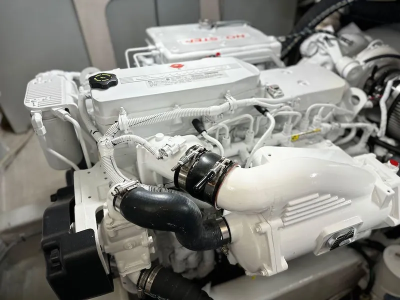 Slide: The Image of Sabre 42 Hard Top Express 2008 - 64