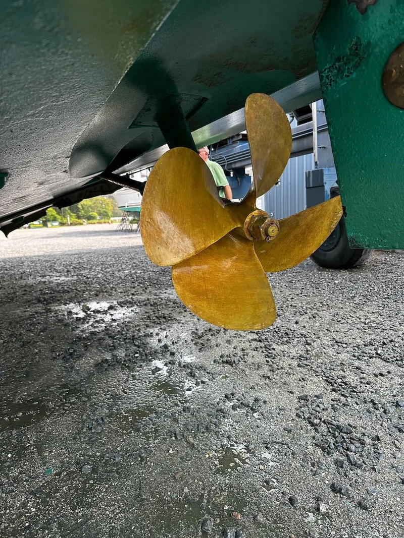 Slide: The Image of Sabre 42 Hard Top Express 2008 - 88