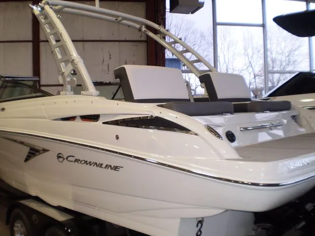 Slide: The Image of Crownline Boats 240 SS 2023 - 15