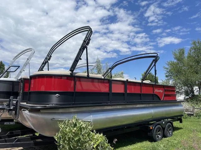 Slide: The Image of Bentley Pontoons Fish 243 (Sport3) 2023 - 1