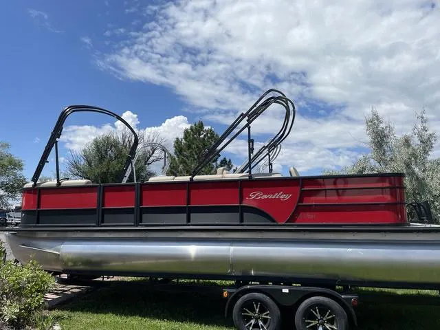 Slide: The Image of Bentley Pontoons Fish 243 (Sport3) 2023 - 3