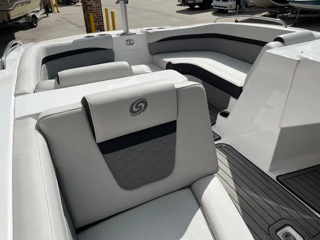 Slide: The Image of Hurricane SS192 2023 - 10